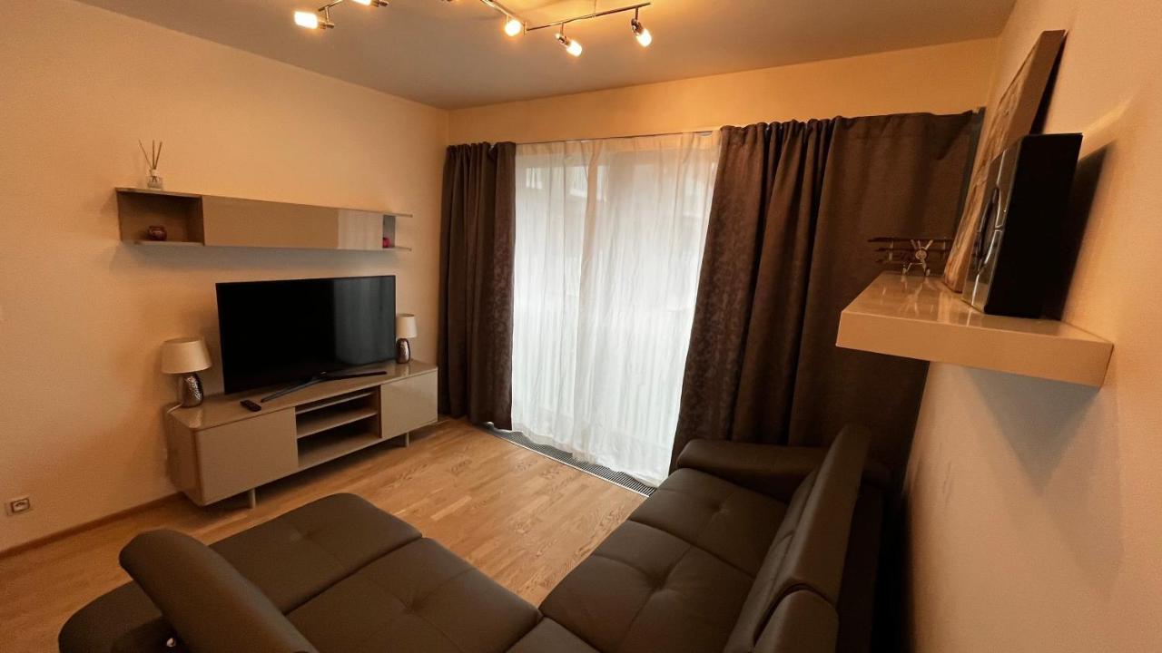 Residence Garden Tower - 8 Min Do Centra, Garaz ปราก ภายนอก รูปภาพ